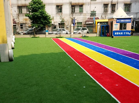 幼儿园人造草坪